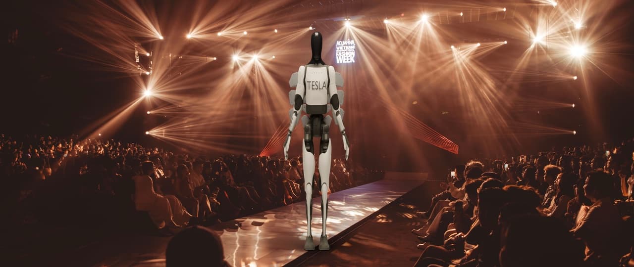 Tesla Optimus Gen 3 in the runway scene
